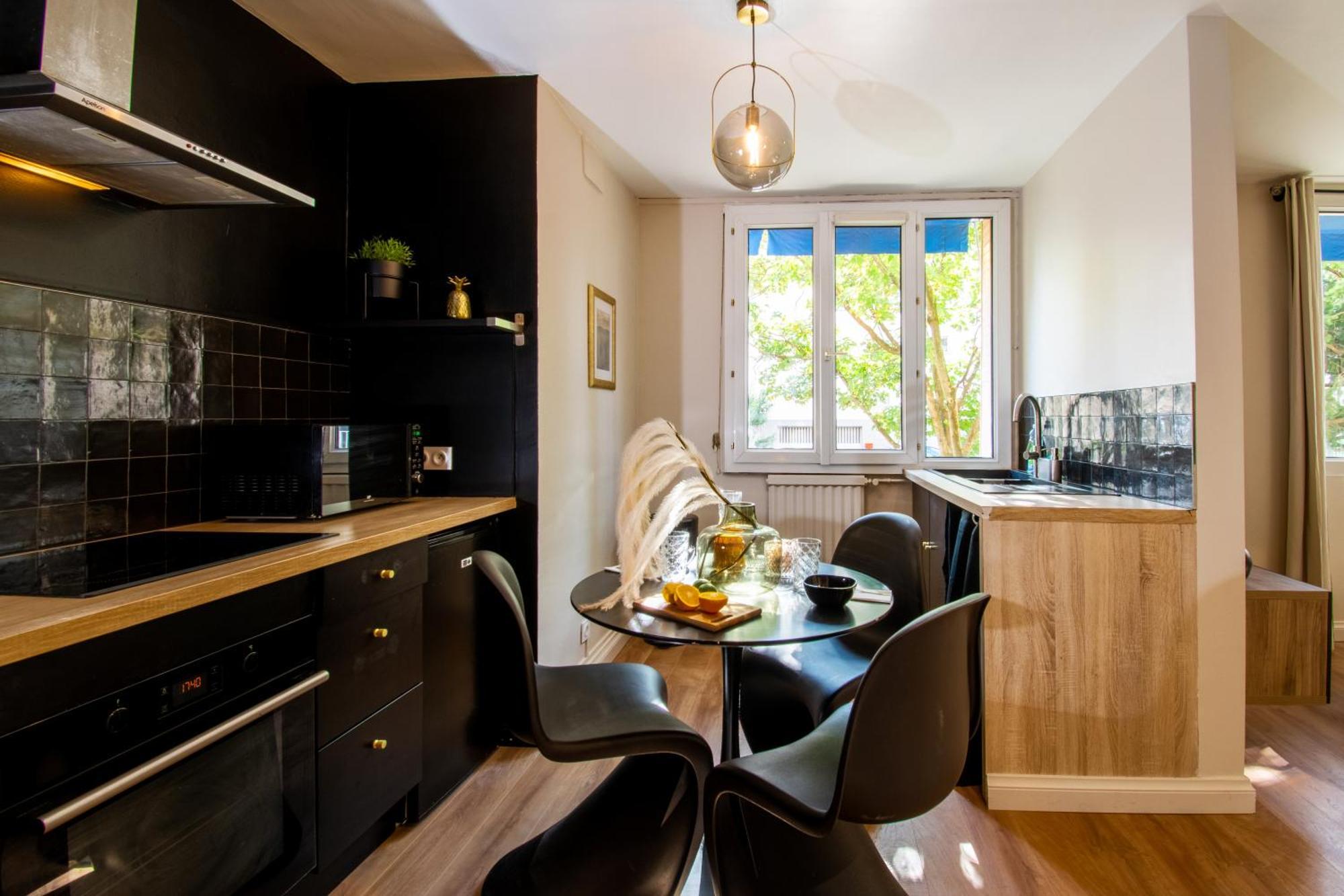 Suite Madison Villeurbanne Exterior foto